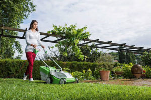 ME 235 Lawn Mower - Lawn Mower Buying Guide Featured Image