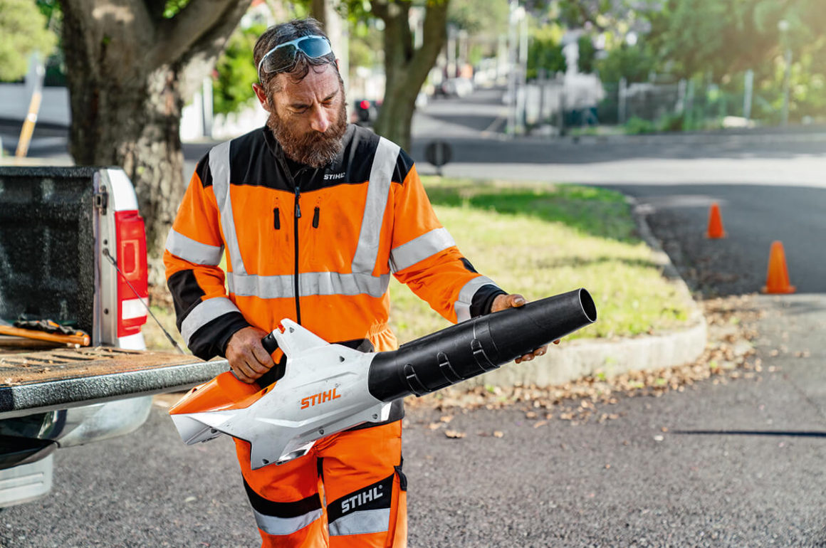 Stihl rechargeable best sale leaf blower