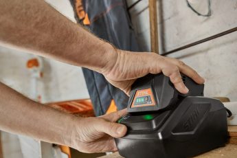 STIHL AP battery on charge